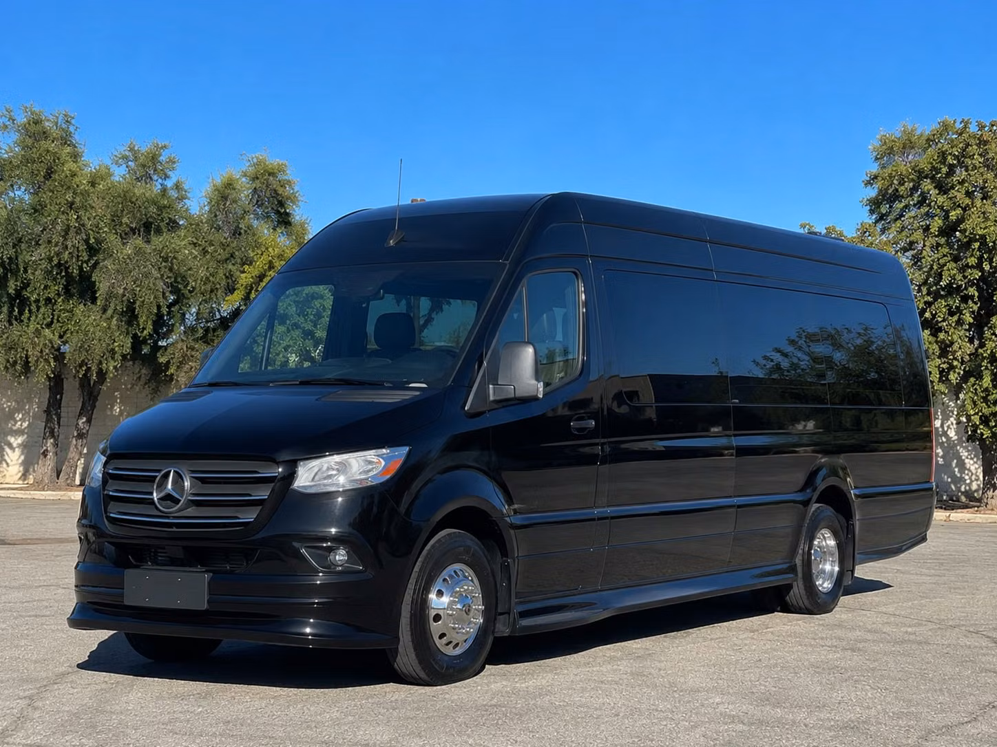 transportation serving south gate and nearby cities